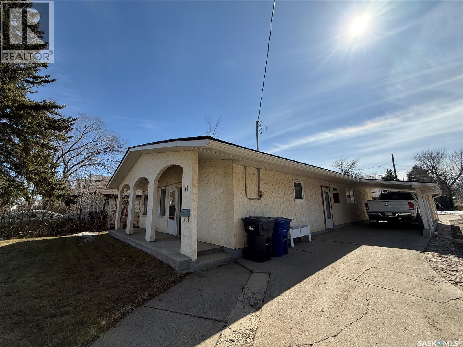 14 2nd Avenue Se, Weyburn, Saskatchewan  S4H 1W8 - Photo 27 - SK031190