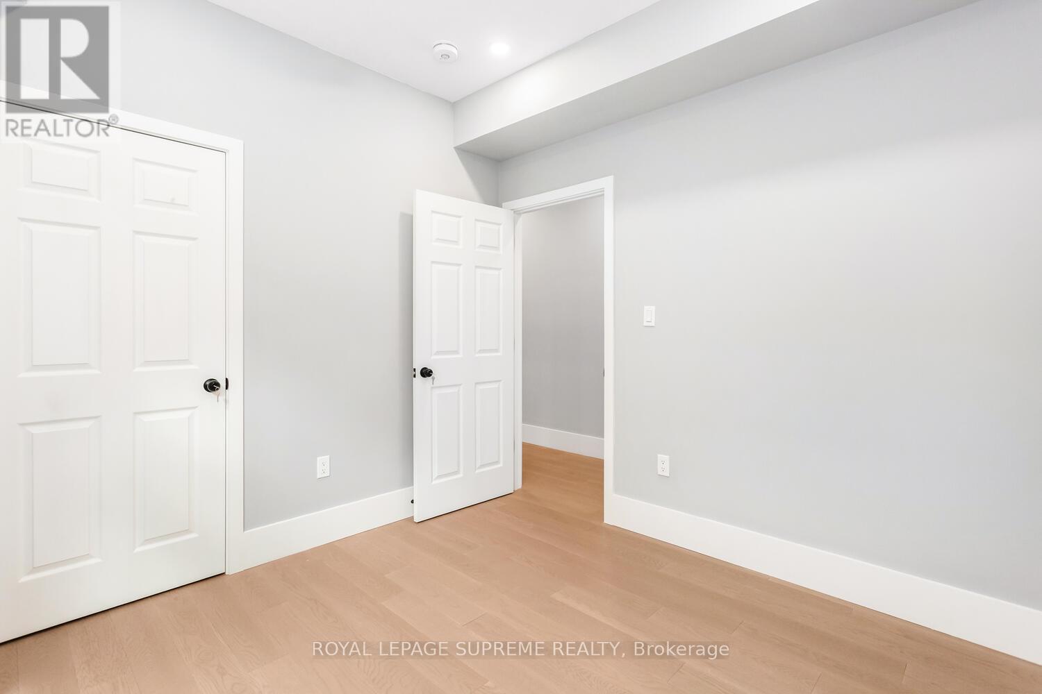 82 Pritchard Avenue, Toronto, Ontario  M6N 1T3 - Photo 12 - W12887502