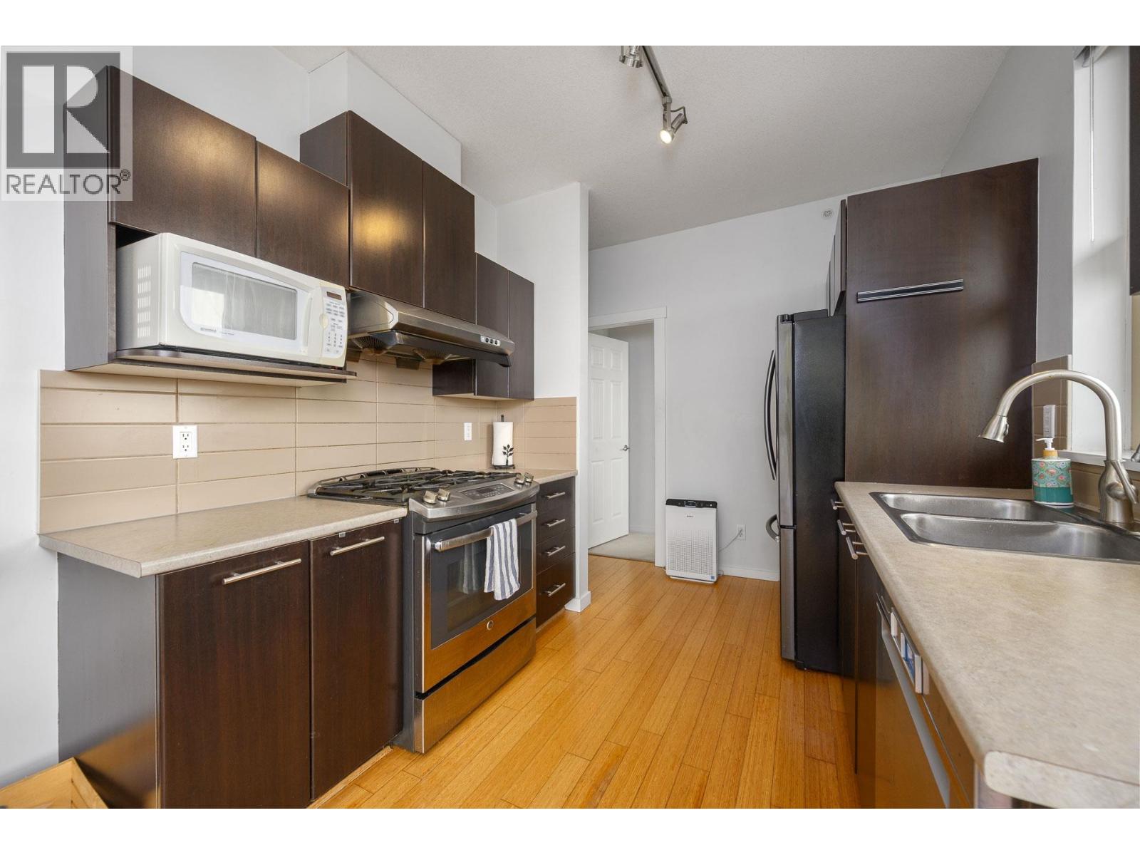 409 9329 University Crescent, Burnaby, British Columbia  V5A 4Y4 - Photo 16 - R3103276