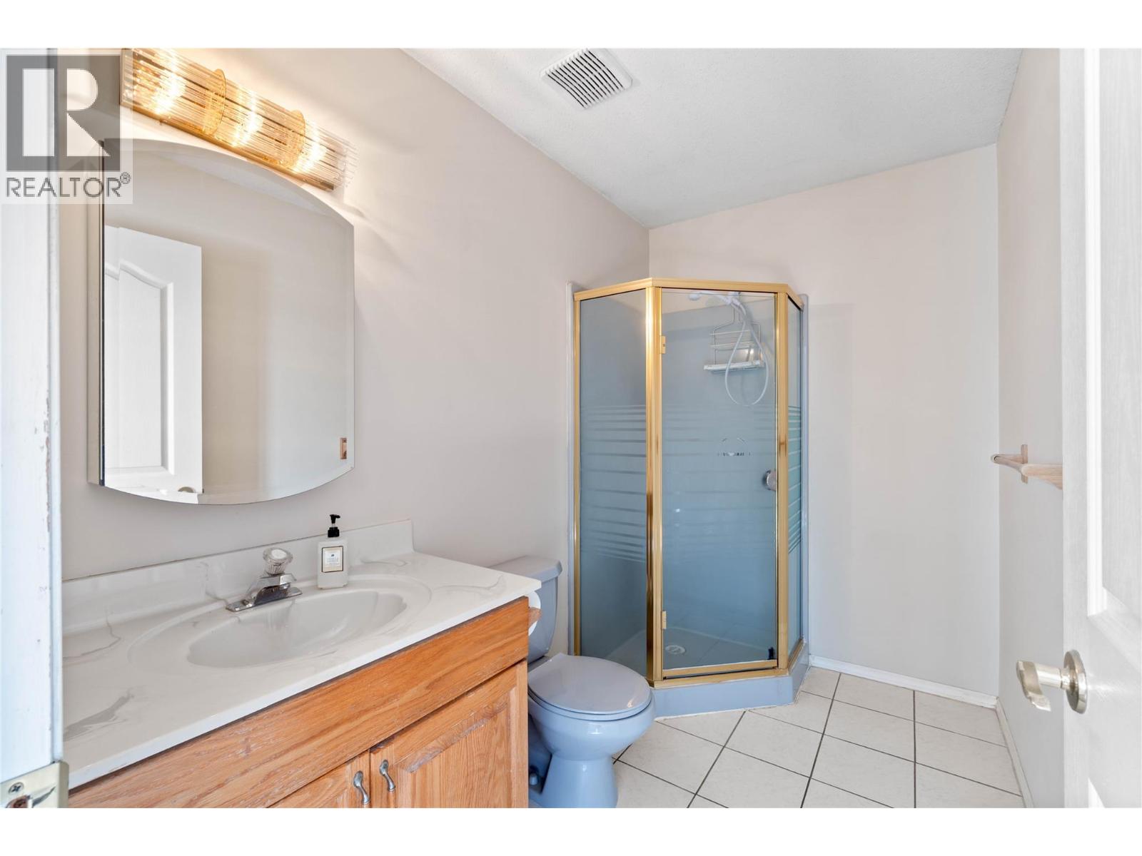 1120 14th Street, Kamloops, British Columbia  V2B 8K7 - Photo 35 - 10380290