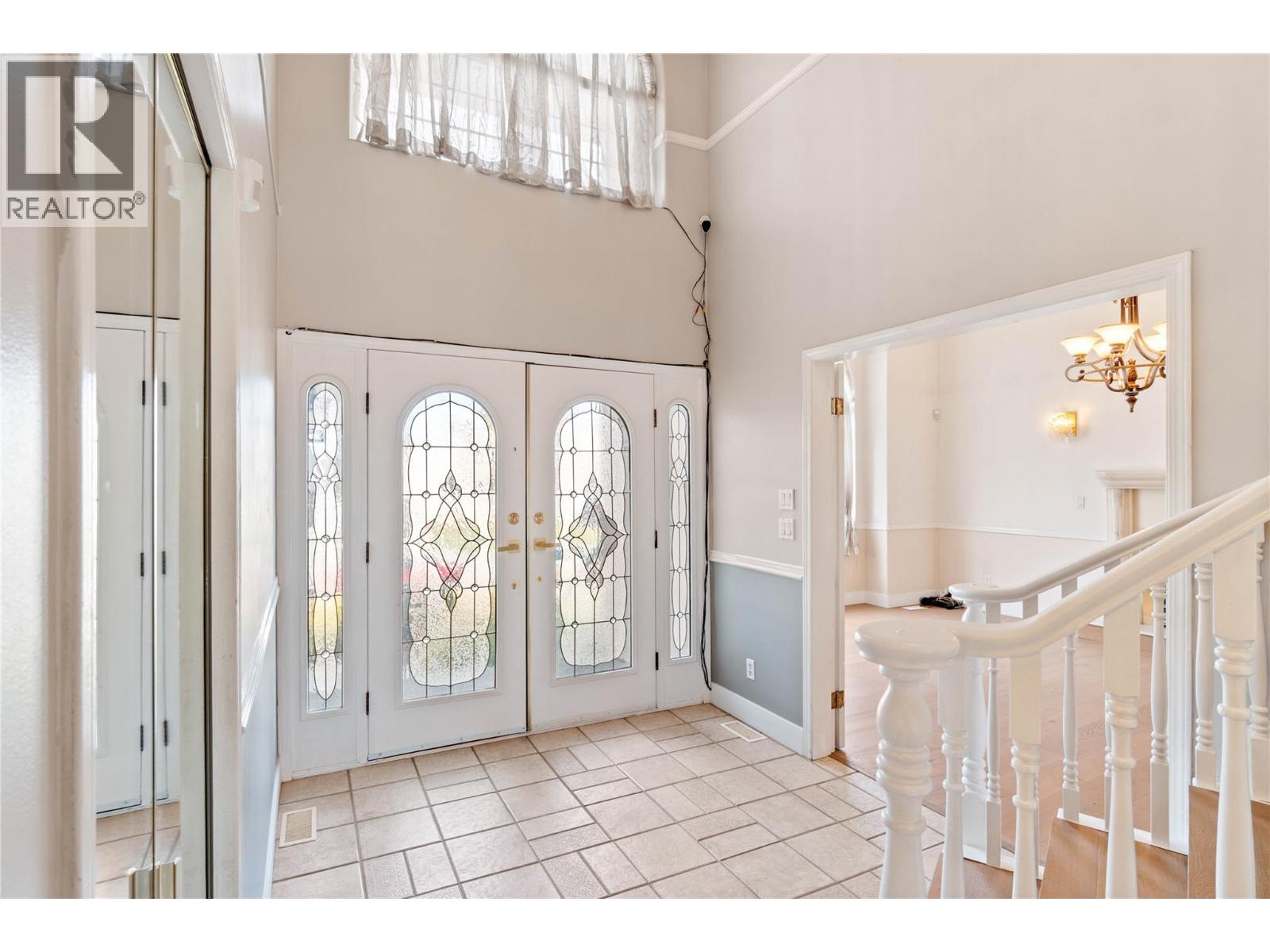 1120 14th Street, Kamloops, British Columbia  V2B 8K7 - Photo 2 - 10380290