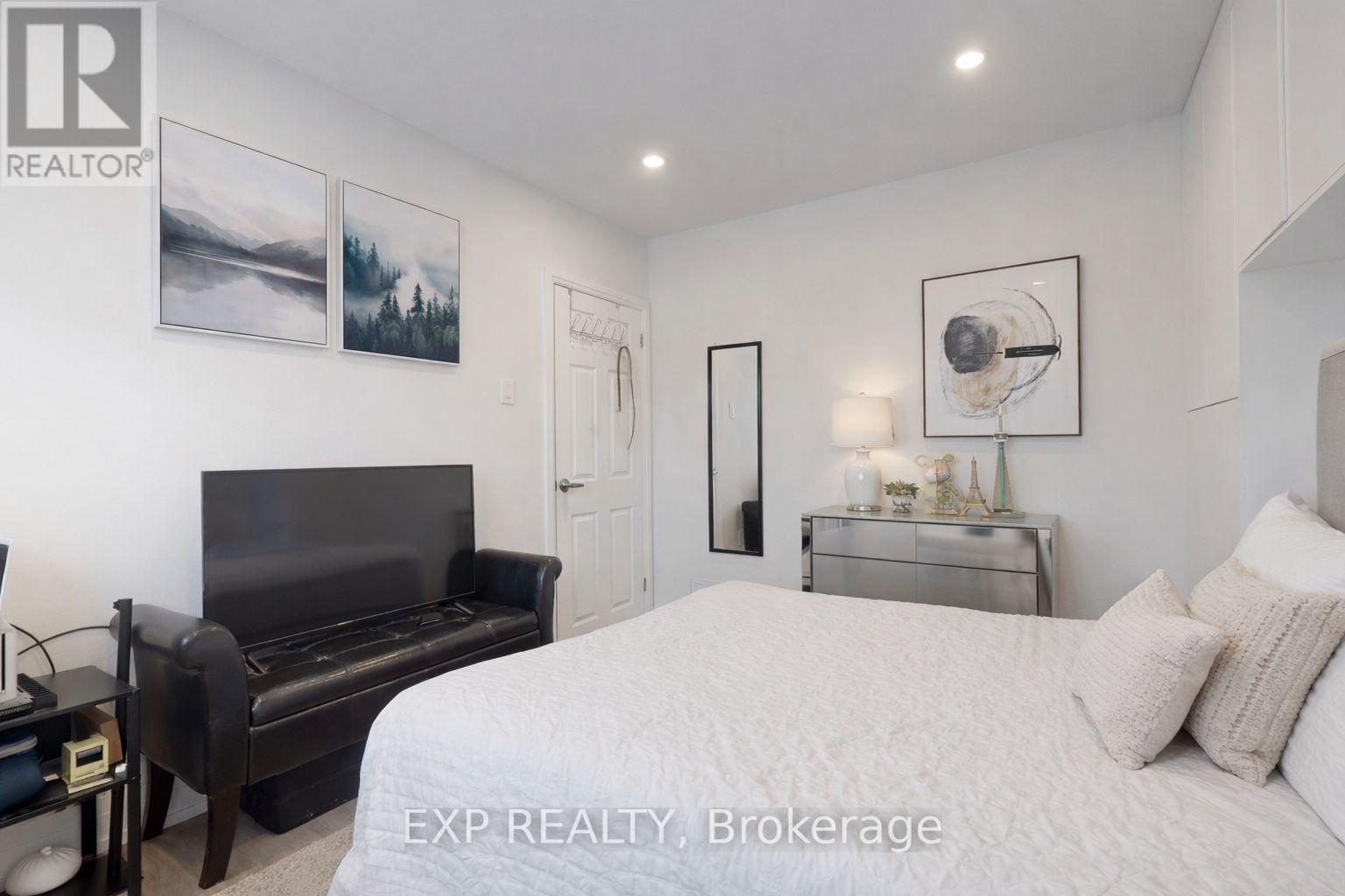 12 Bonnechere Crescent, Toronto, Ontario  M1K 4Y8 - Photo 19 - E12754182