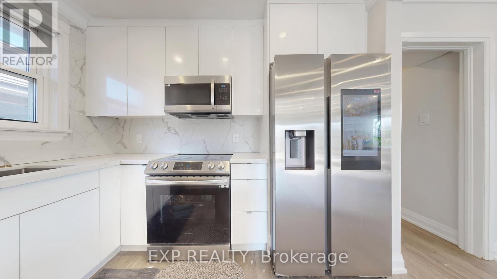 12 Bonnechere Crescent, Toronto, Ontario  M1K 4Y8 - Photo 4 - E12754182