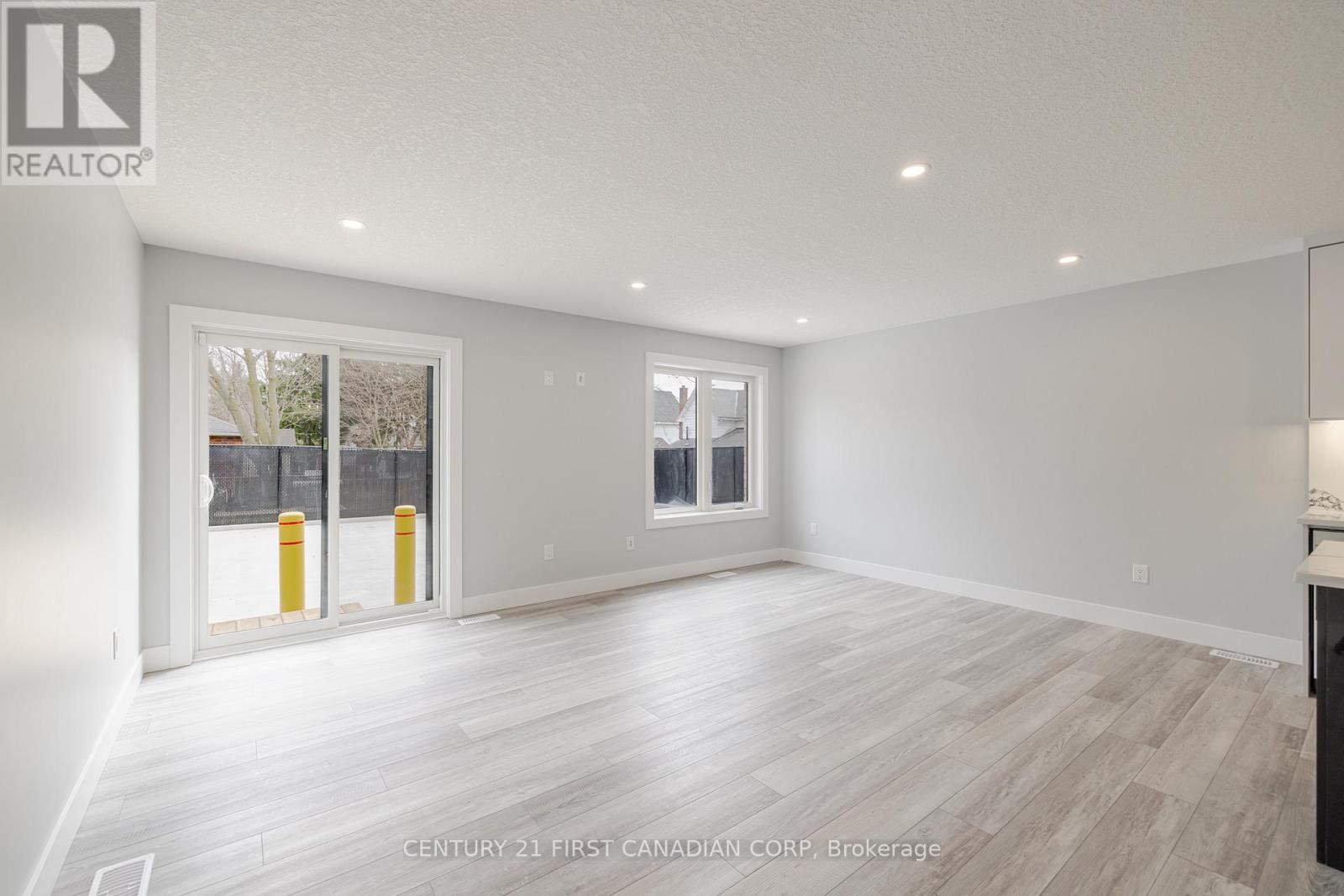 109 Ross Street, St. Thomas, Ontario  N5R 3X8 - Photo 15 - X12916728