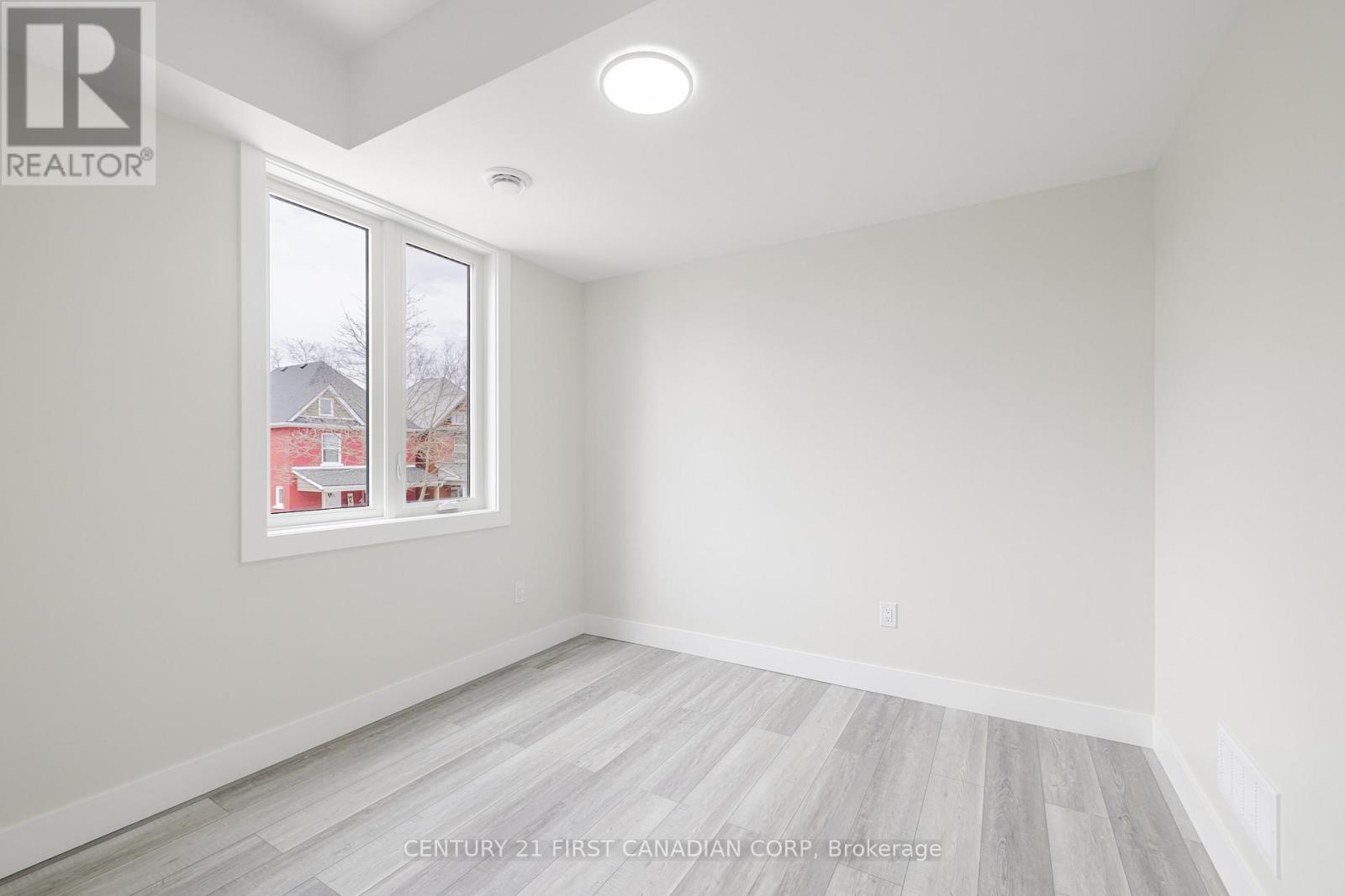 109 Ross Street, St. Thomas, Ontario  N5R 3X8 - Photo 39 - X12916728