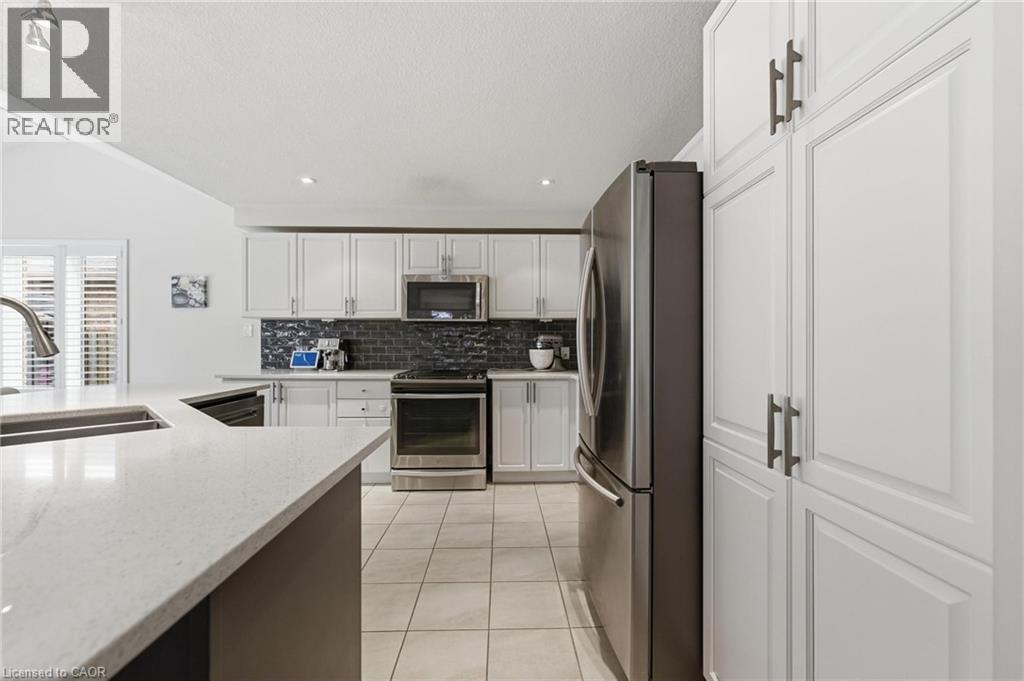 139 Bocelli Crescent, Stoney Creek, Ontario  L0R 1P0 - Photo 7 - 40813263