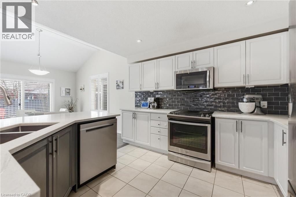 139 Bocelli Crescent, Stoney Creek, Ontario  L0R 1P0 - Photo 8 - 40813263