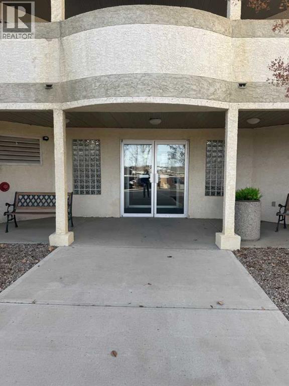 106, 485 Red Crow Boulevard W, Lethbridge, Alberta  T1K 7G6 - Photo 2 - A2295656