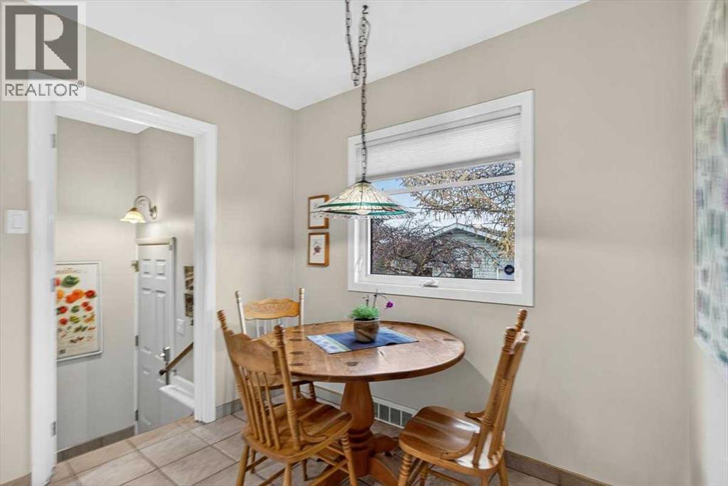 2808 35 Street Sw, Calgary, Alberta  T3E 2Y5 - Photo 13 - A2287781