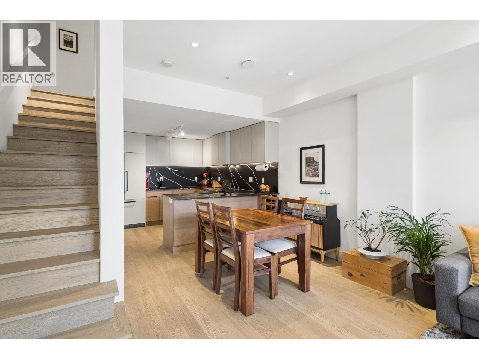 2 632 E 3rd Street, North Vancouver, British Columbia  V7L 0J1 - Photo 8 - R3102862