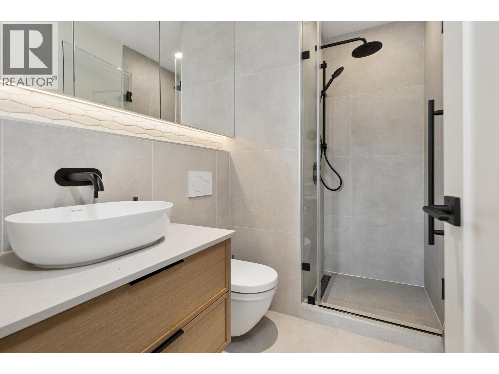 2 632 E 3rd Street, North Vancouver, British Columbia  V7L 0J1 - Photo 18 - R3102862