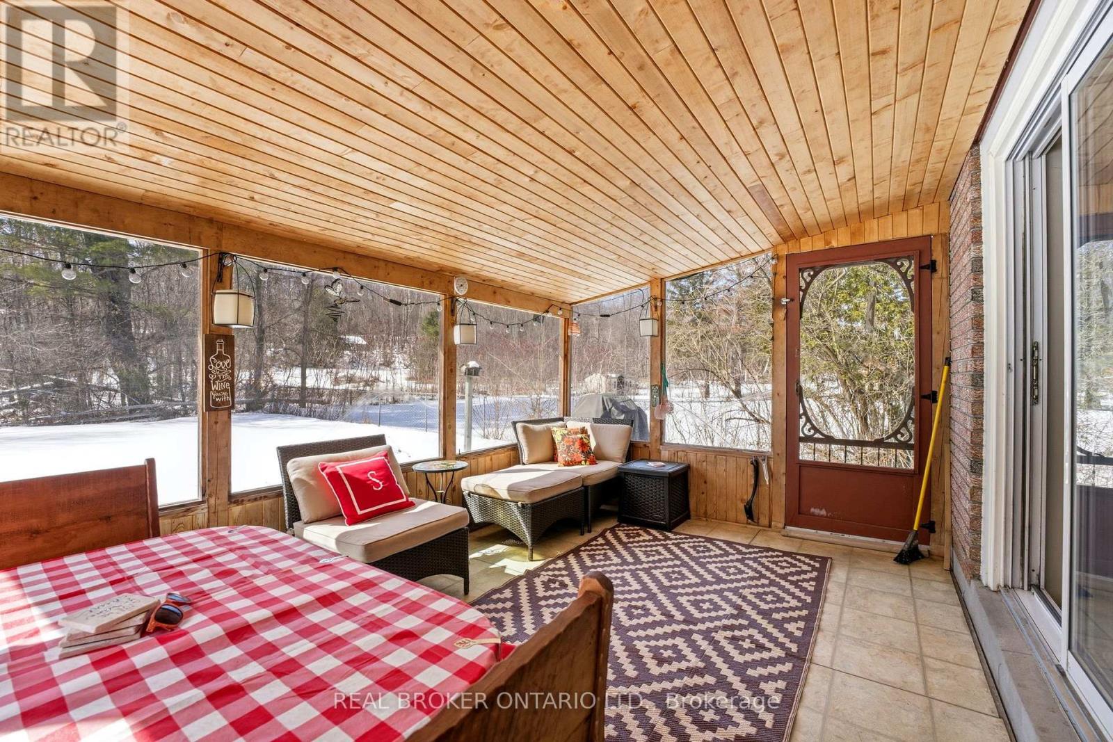 109 Highview Drive, Ottawa, Ontario  K0A 3M0 - Photo 25 - X12917182