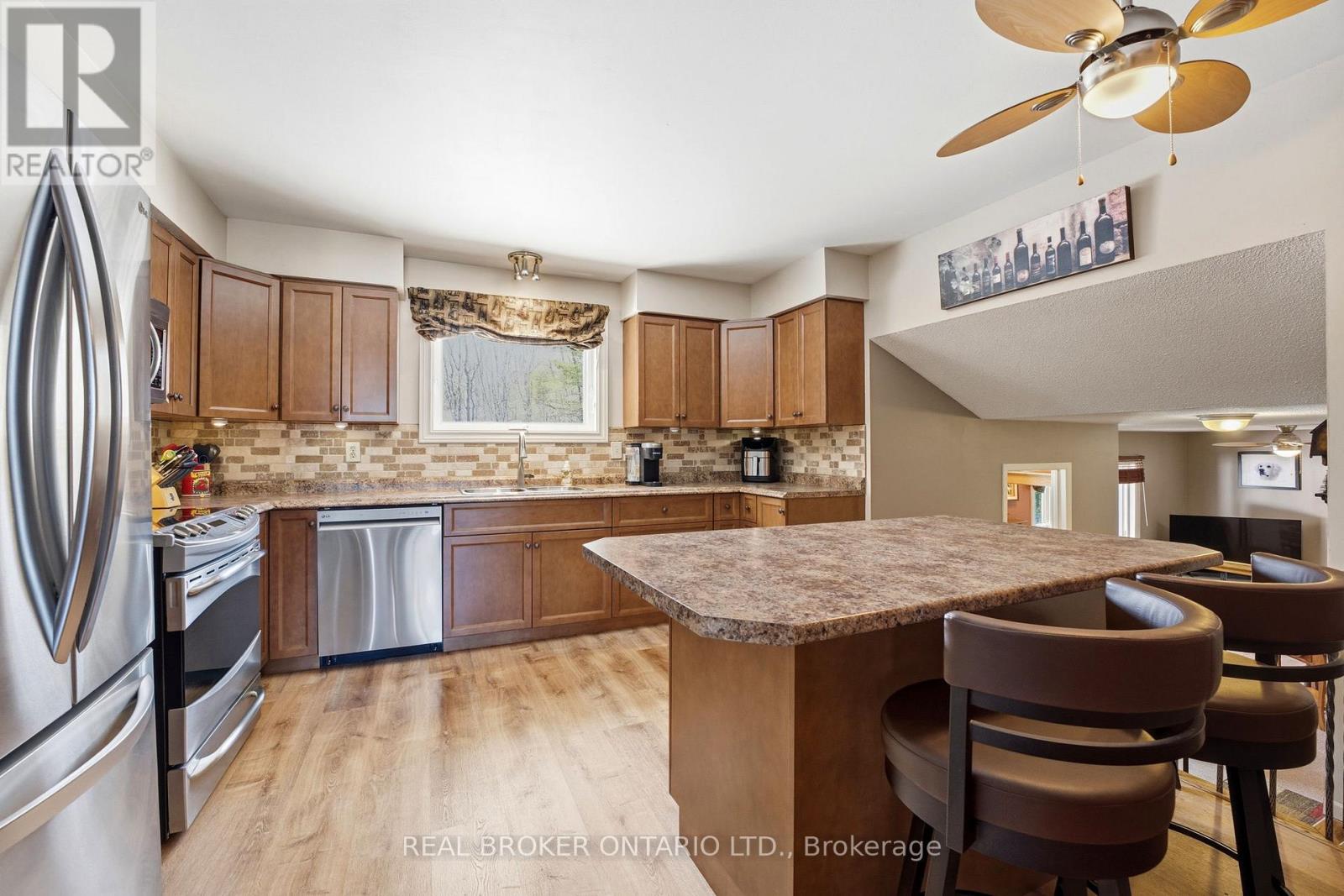 109 Highview Drive, Ottawa, Ontario  K0A 3M0 - Photo 9 - X12917182