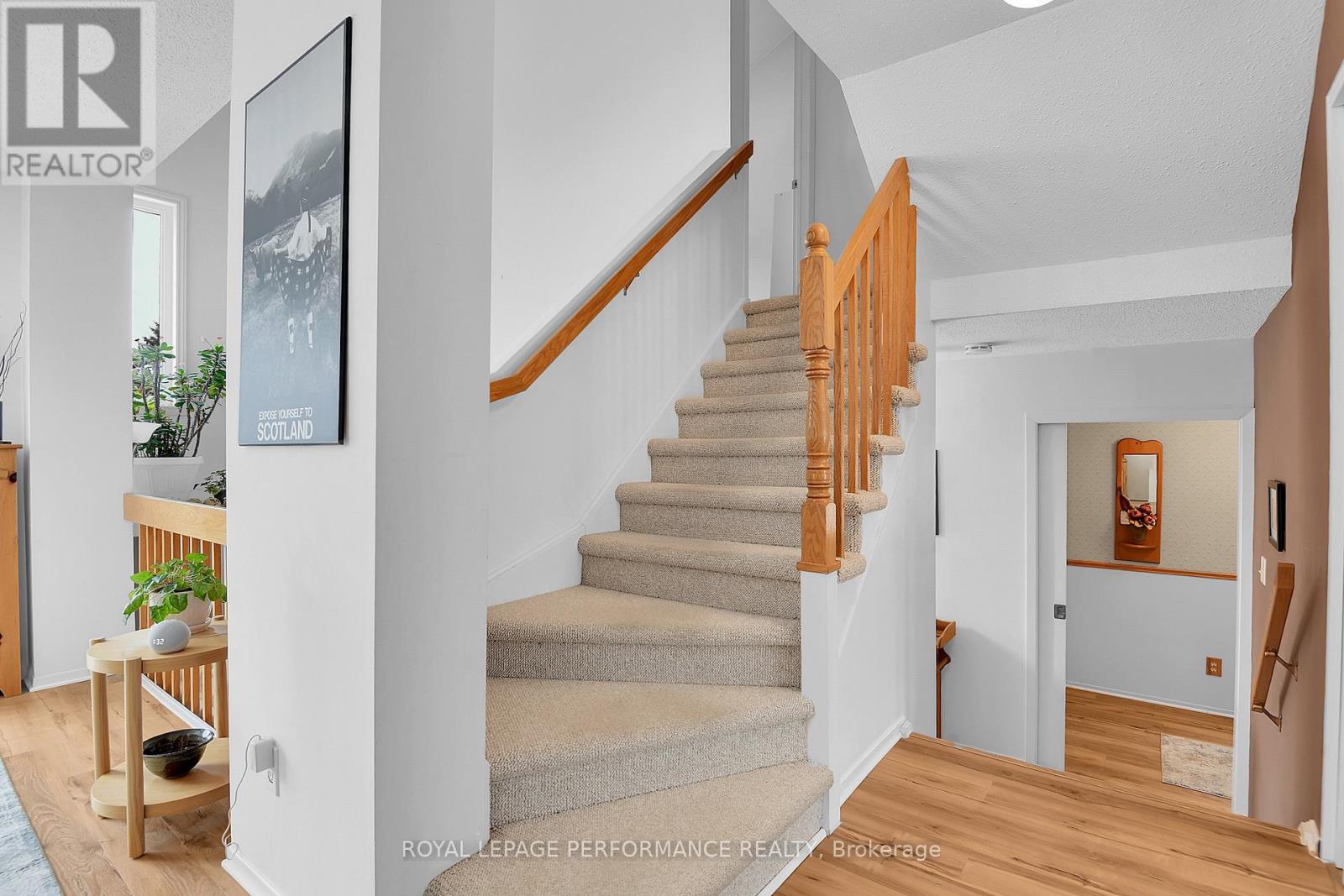 43 Waterview Court, Ottawa, Ontario  K1V 0H5 - Photo 7 - X12917204