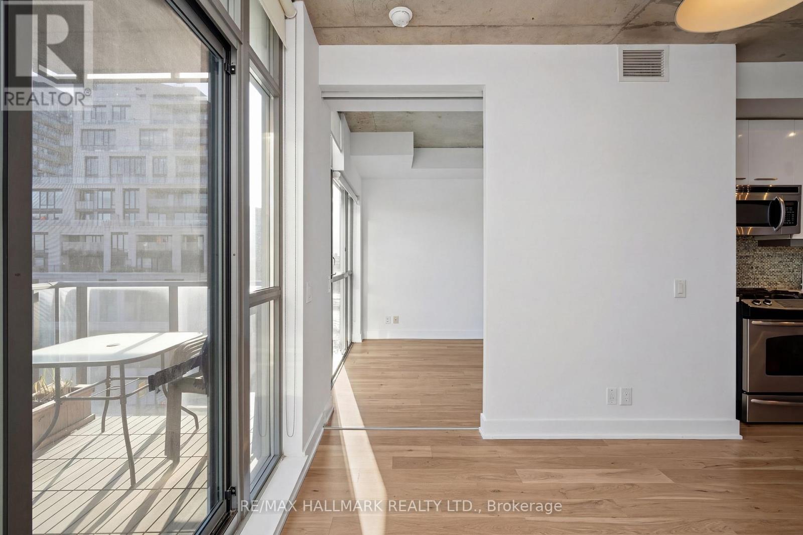 605 - 2 Gladstone Avenue, Toronto, Ontario  M6J 0B2 - Photo 12 - C12917168