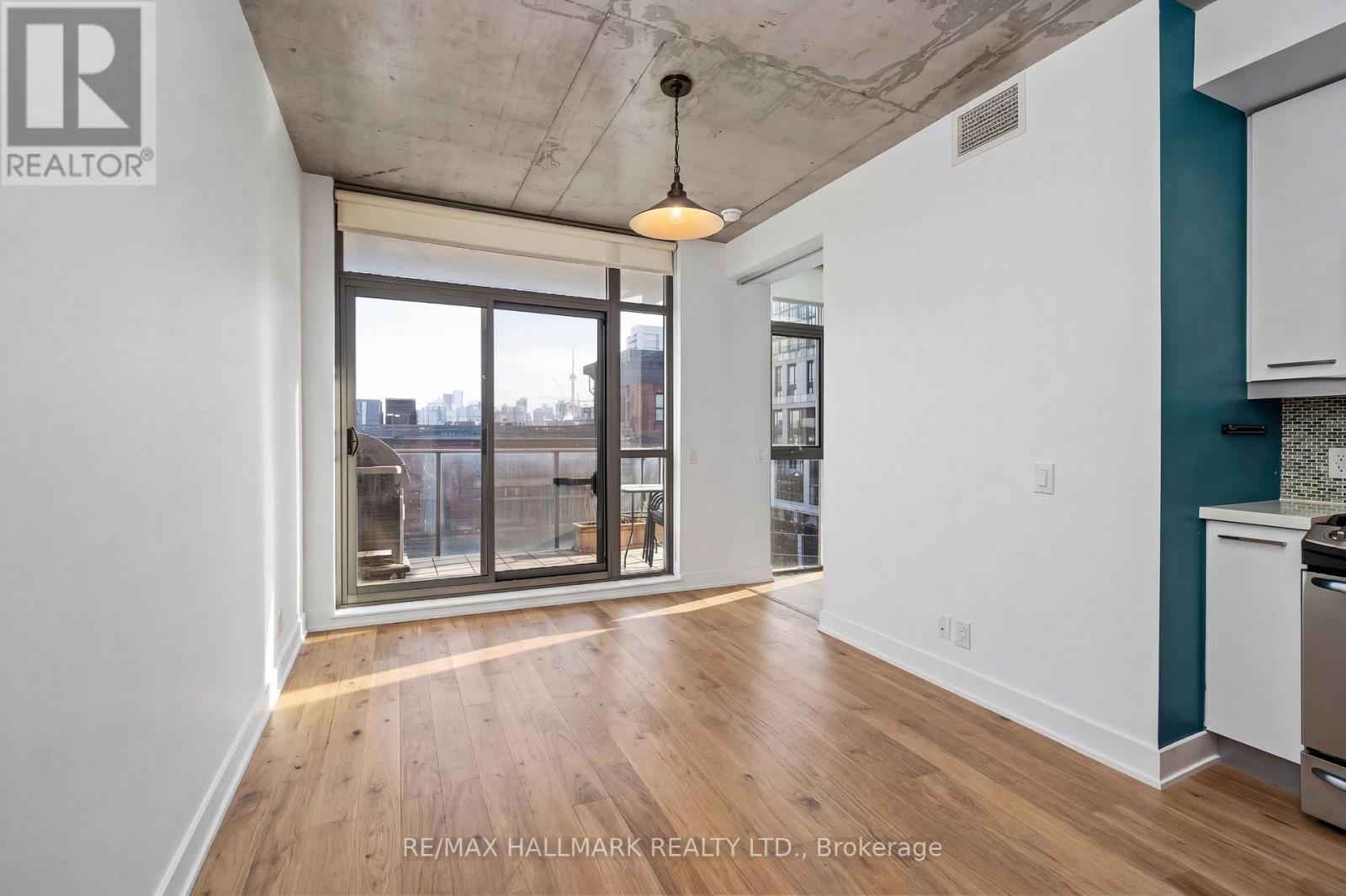 605 - 2 Gladstone Avenue, Toronto, Ontario  M6J 0B2 - Photo 9 - C12917168