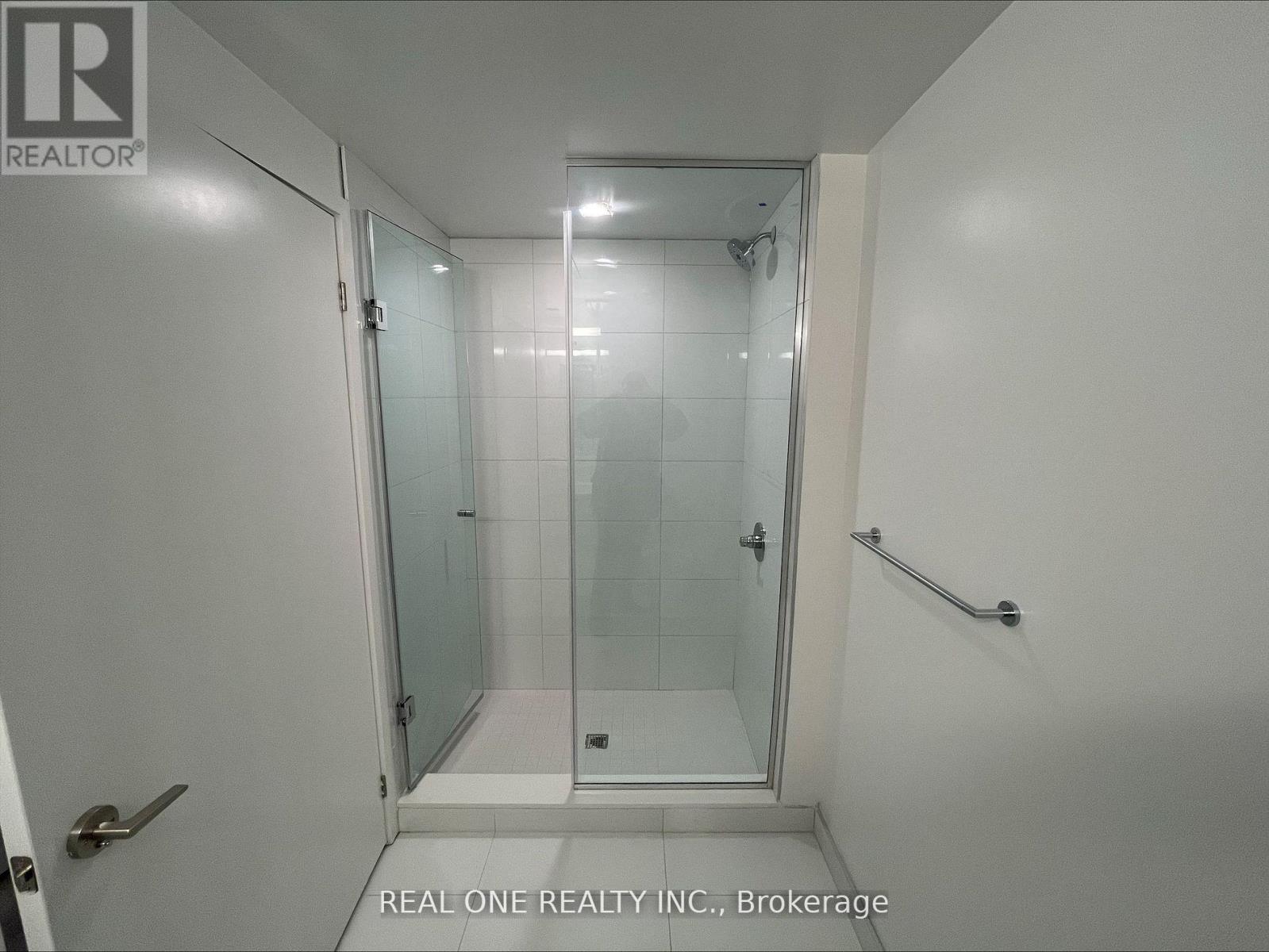 2317 - 230 Simcoe Street, Toronto, Ontario  M5T 0G7 - Photo 9 - C12917208