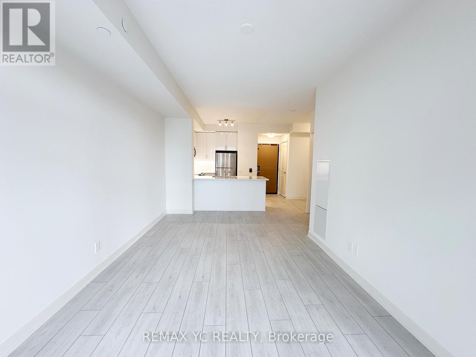 2611 - 4955 Yonge Street, Toronto, Ontario  M2N 0L8 - Photo 2 - C12917234