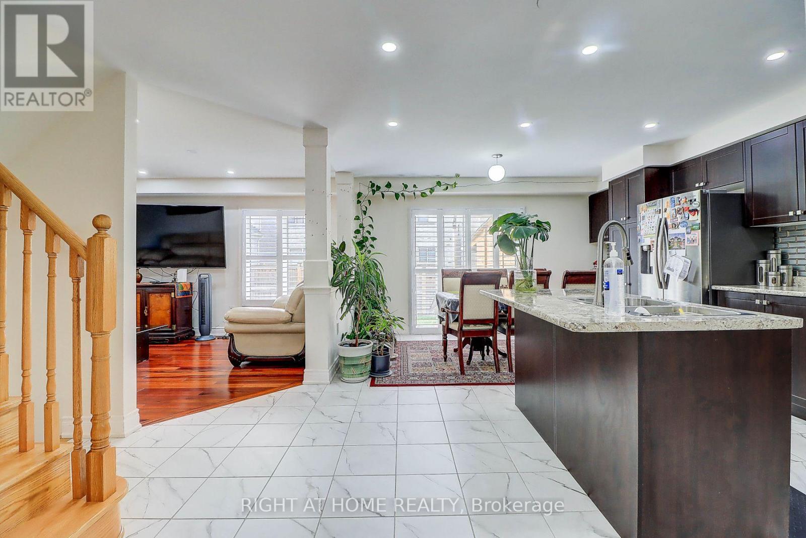 Main - 58 Barnfield Crescent, Ajax, Ontario  L1Z 0T3 - Photo 7 - E12917170