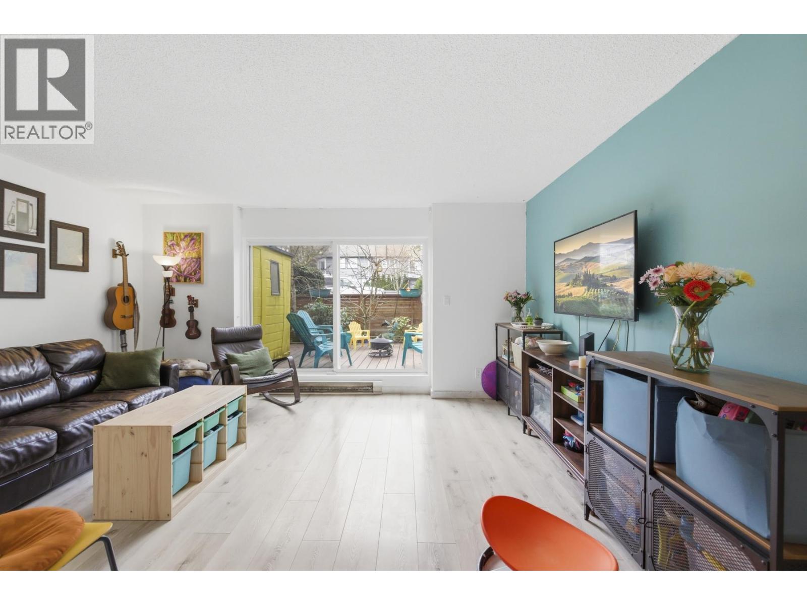 988 Howie Avenue, Coquitlam, British Columbia  V3J 1T3 - Photo 6 - R3103293