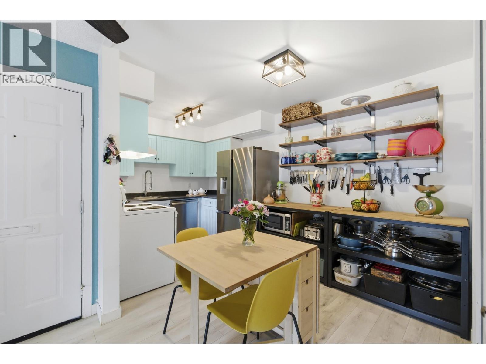 988 Howie Avenue, Coquitlam, British Columbia  V3J 1T3 - Photo 13 - R3103293