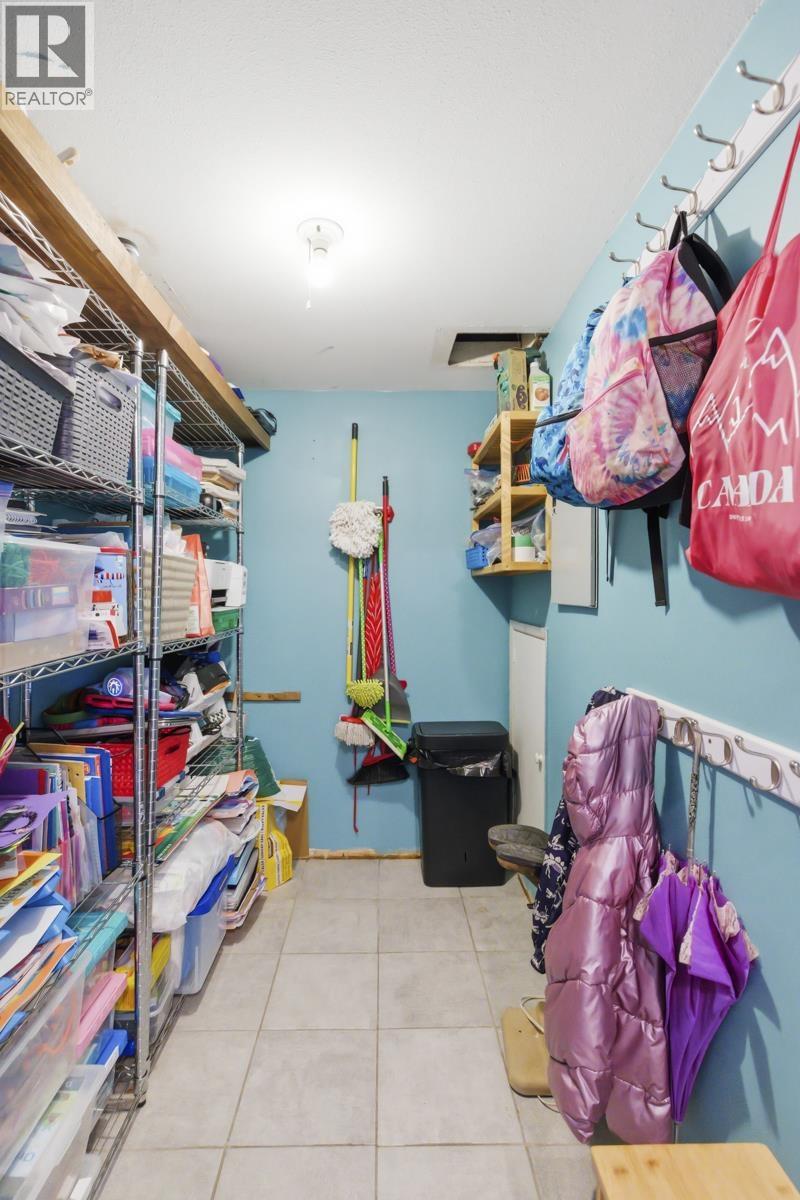 988 Howie Avenue, Coquitlam, British Columbia  V3J 1T3 - Photo 21 - R3103293