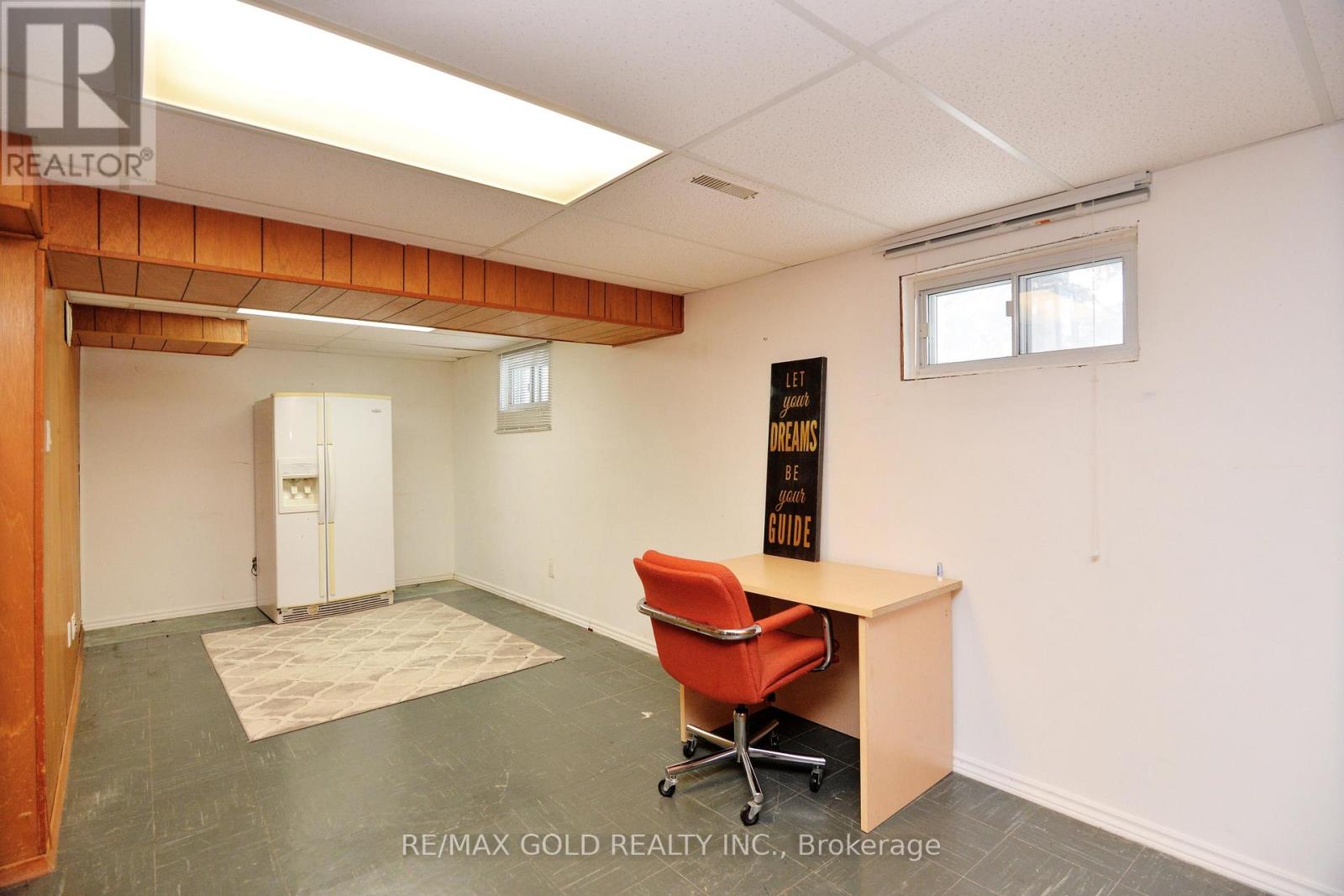 70 Greystone Crescent, Halton Hills, Ontario  L7G 1G9 - Photo 34 - W12728040