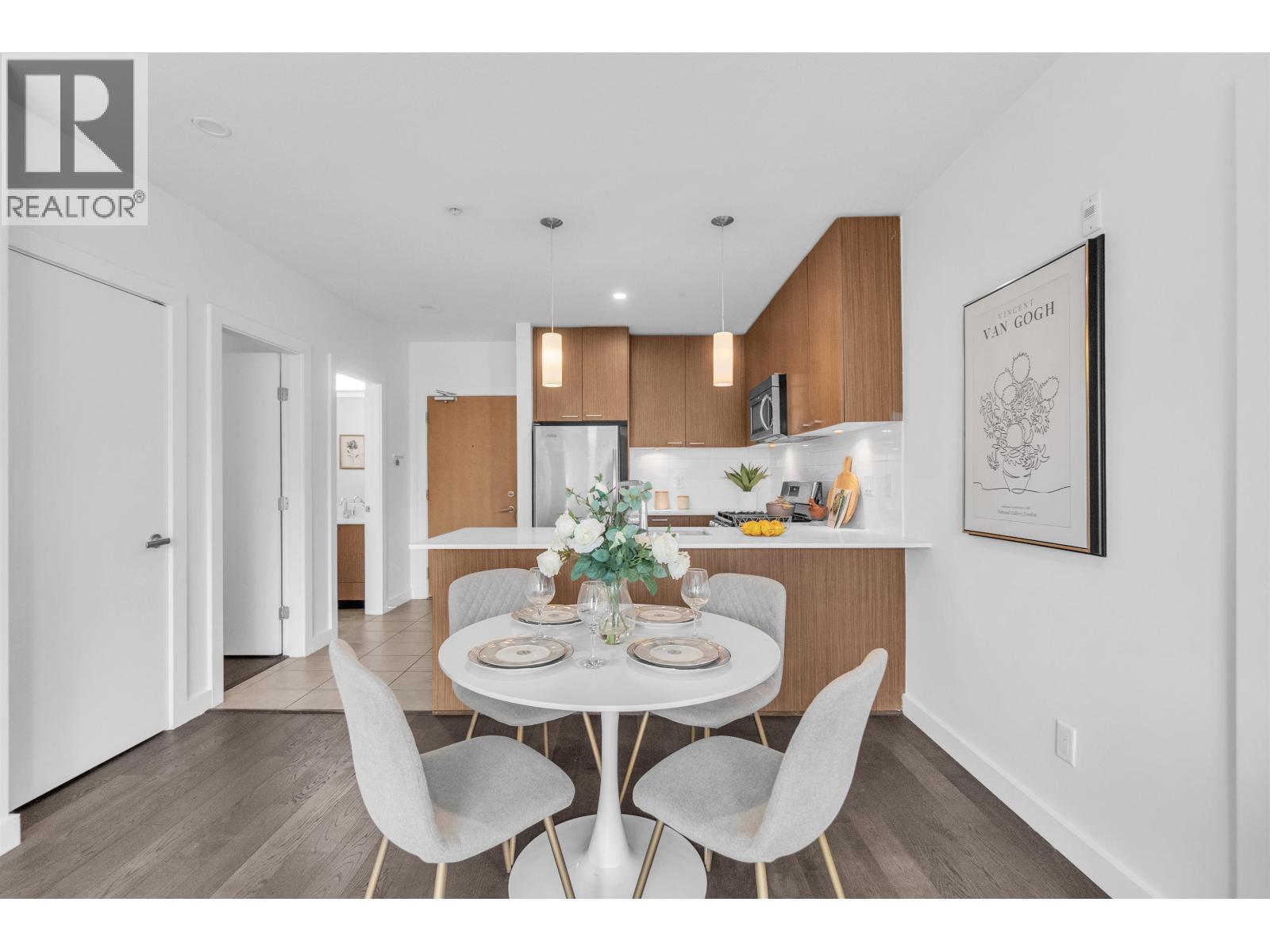 202 1330 Marine Drive, North Vancouver, British Columbia  V7P 1T4 - Photo 9 - R3102940