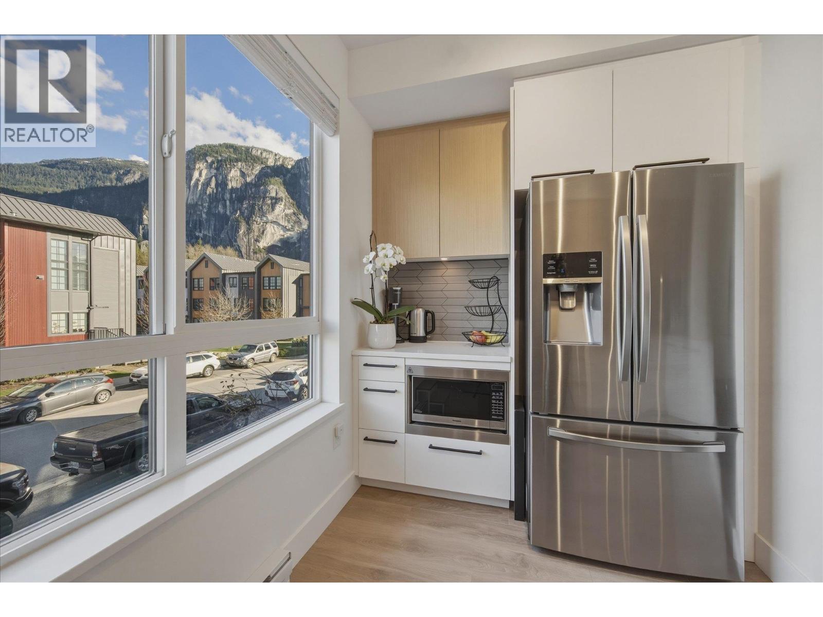 38014 Keel Way, Squamish, British Columbia  V8B 2A1 - Photo 4 - R3100616