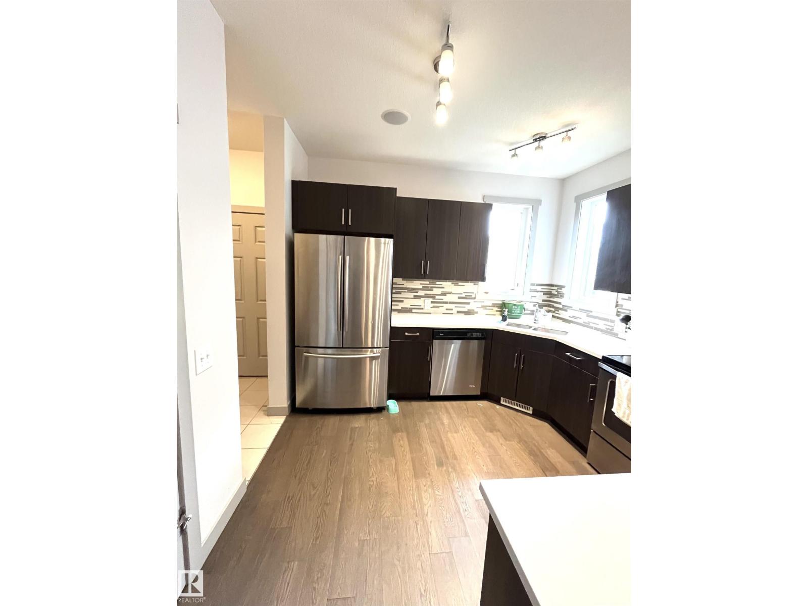 16464 15 Av Sw, Edmonton, Alberta  T6W 2Z7 - Photo 13 - E4478878