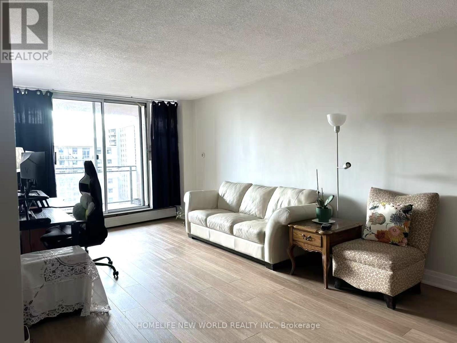 1005 - 975 Warwick Court, Burlington, Ontario  L7T 3Z7 - Photo 13 - W12917176