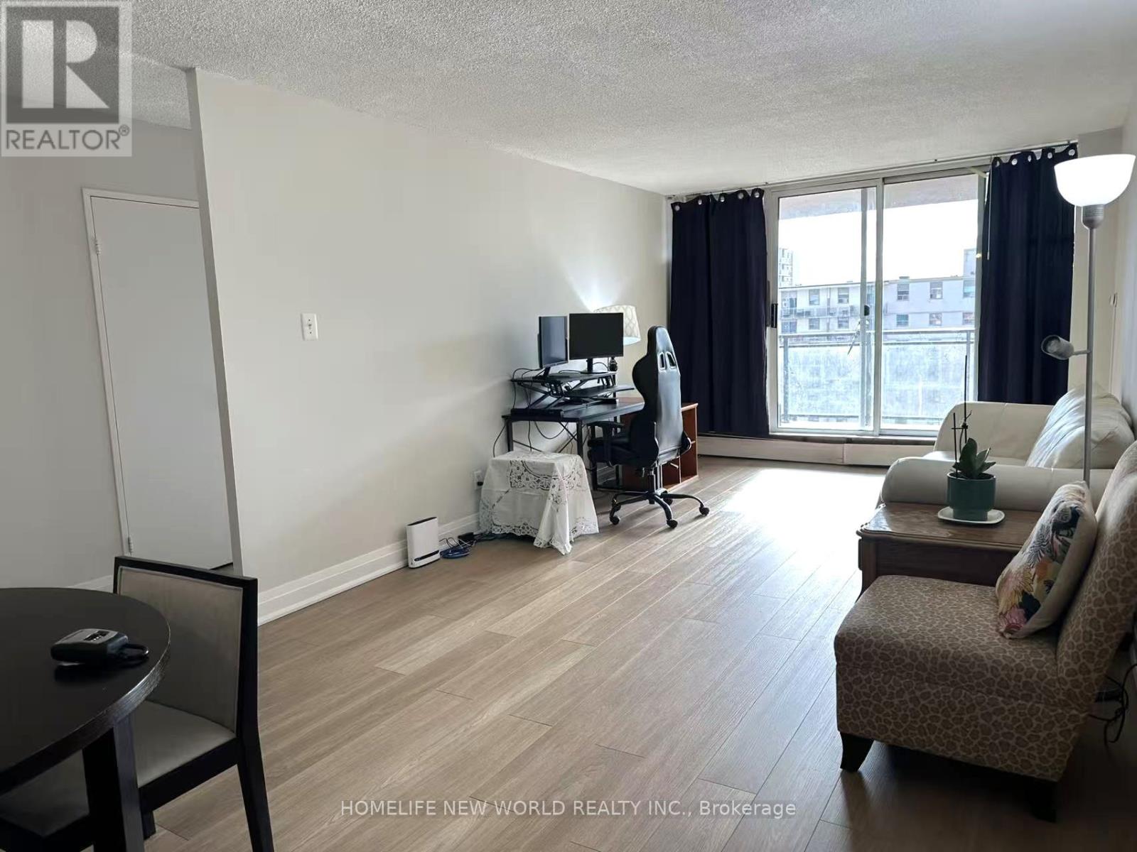 1005 - 975 Warwick Court, Burlington, Ontario  L7T 3Z7 - Photo 14 - W12917176