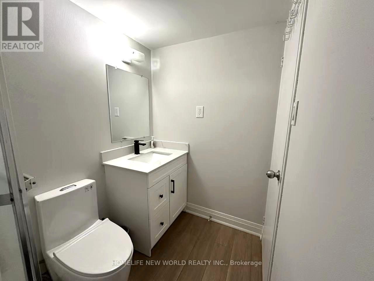 1005 - 975 Warwick Court, Burlington, Ontario  L7T 3Z7 - Photo 15 - W12917176