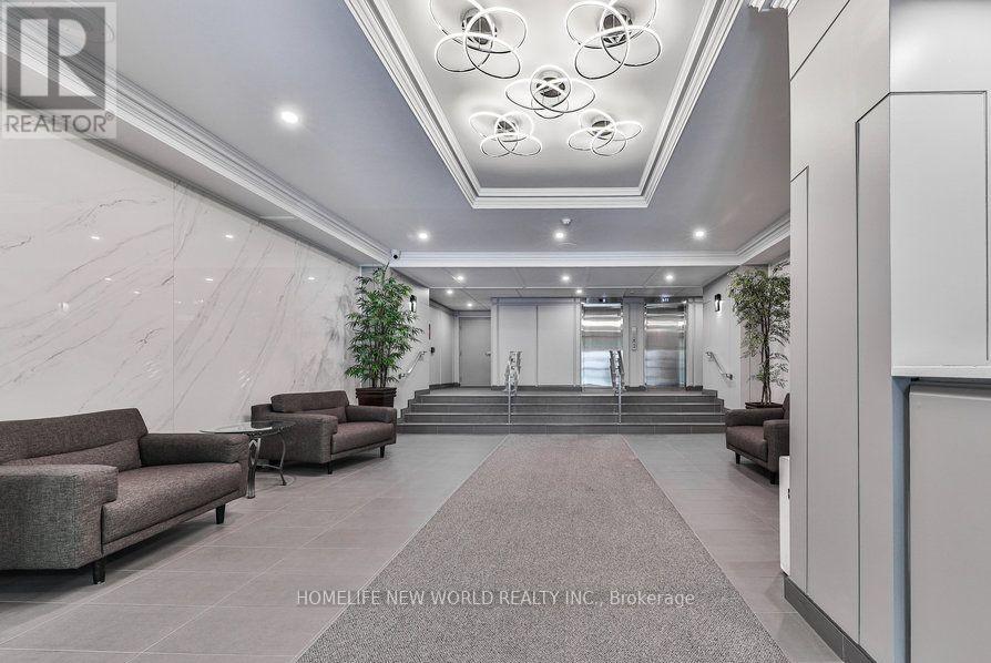 1005 - 975 Warwick Court, Burlington, Ontario  L7T 3Z7 - Photo 4 - W12917176