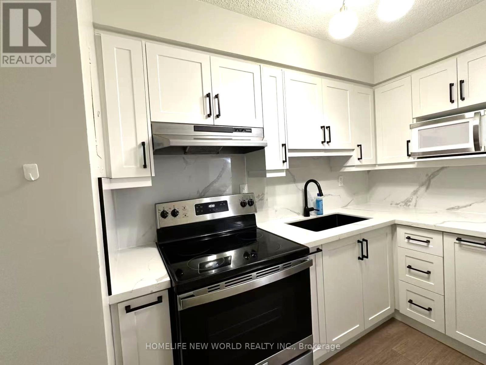 1005 - 975 Warwick Court, Burlington, Ontario  L7T 3Z7 - Photo 9 - W12917176