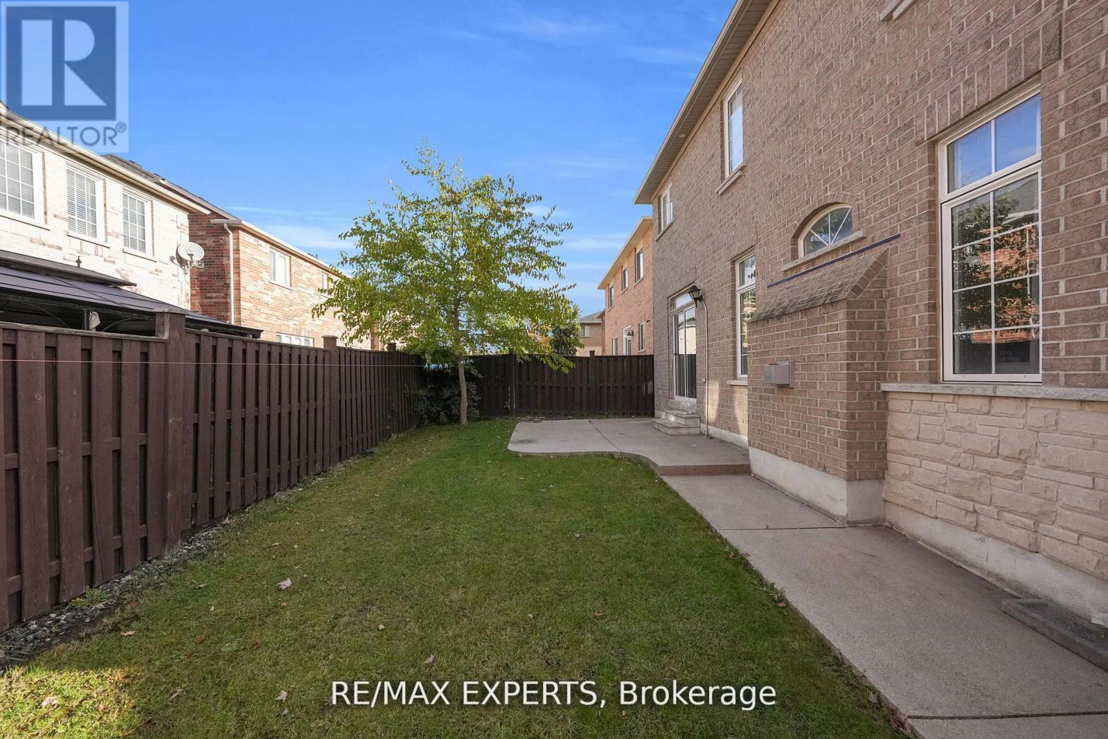 261 Mountainash Road, Brampton, Ontario  L6R 3M3 - Photo 36 - W12917186