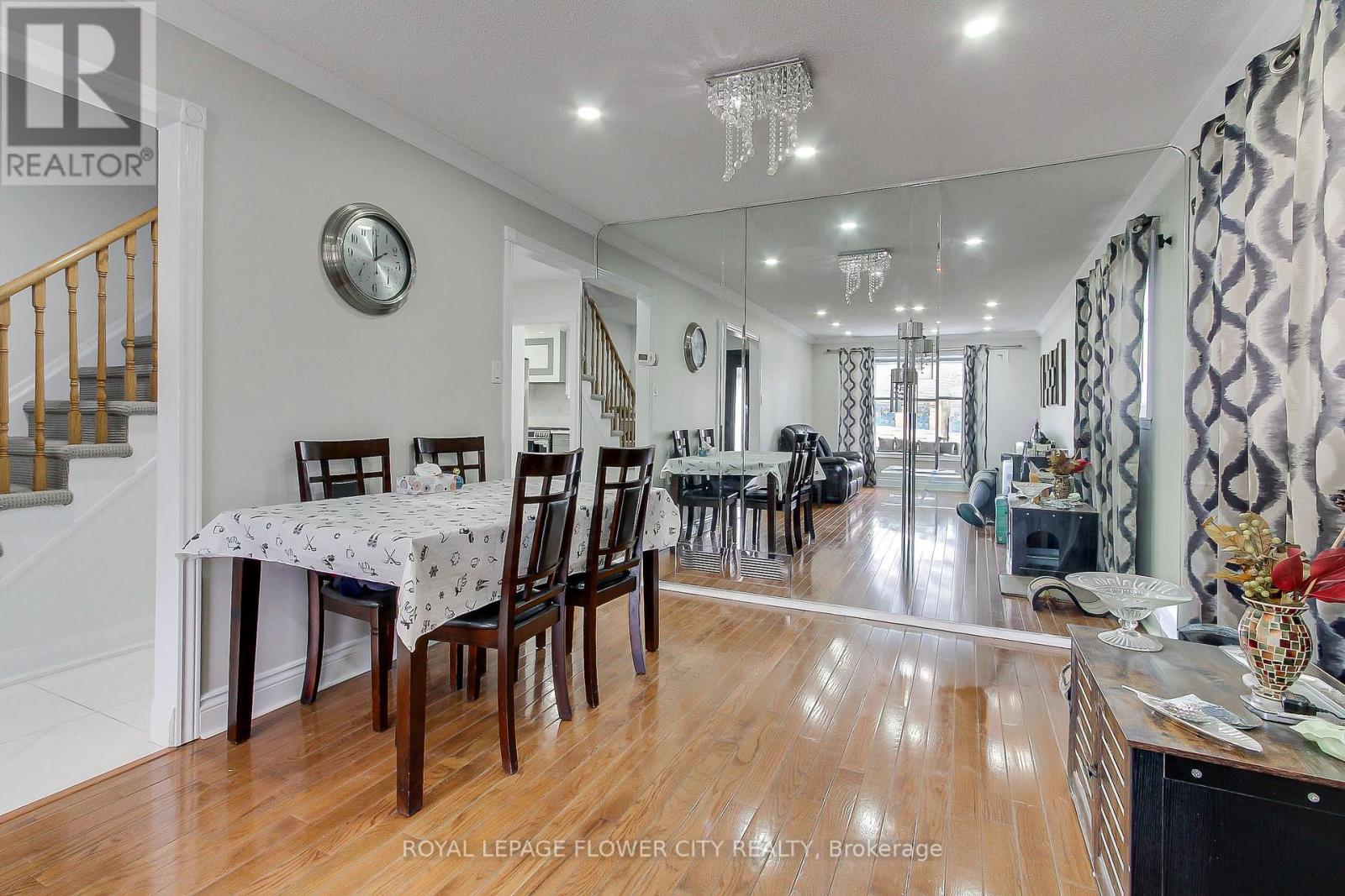 243 Centre Street N, Brampton, Ontario  L6V 2R3 - Photo 14 - W12917190