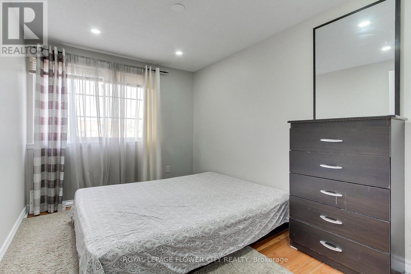 243 Centre Street N, Brampton, Ontario  L6V 2R3 - Photo 28 - W12917190