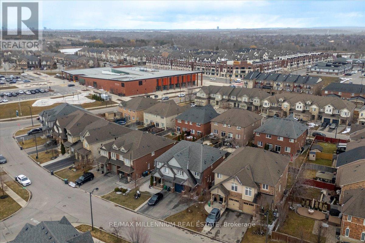 20 Autumn Arbour Road, Caledon, Ontario  L7C 3T8 - Photo 43 - W12917200