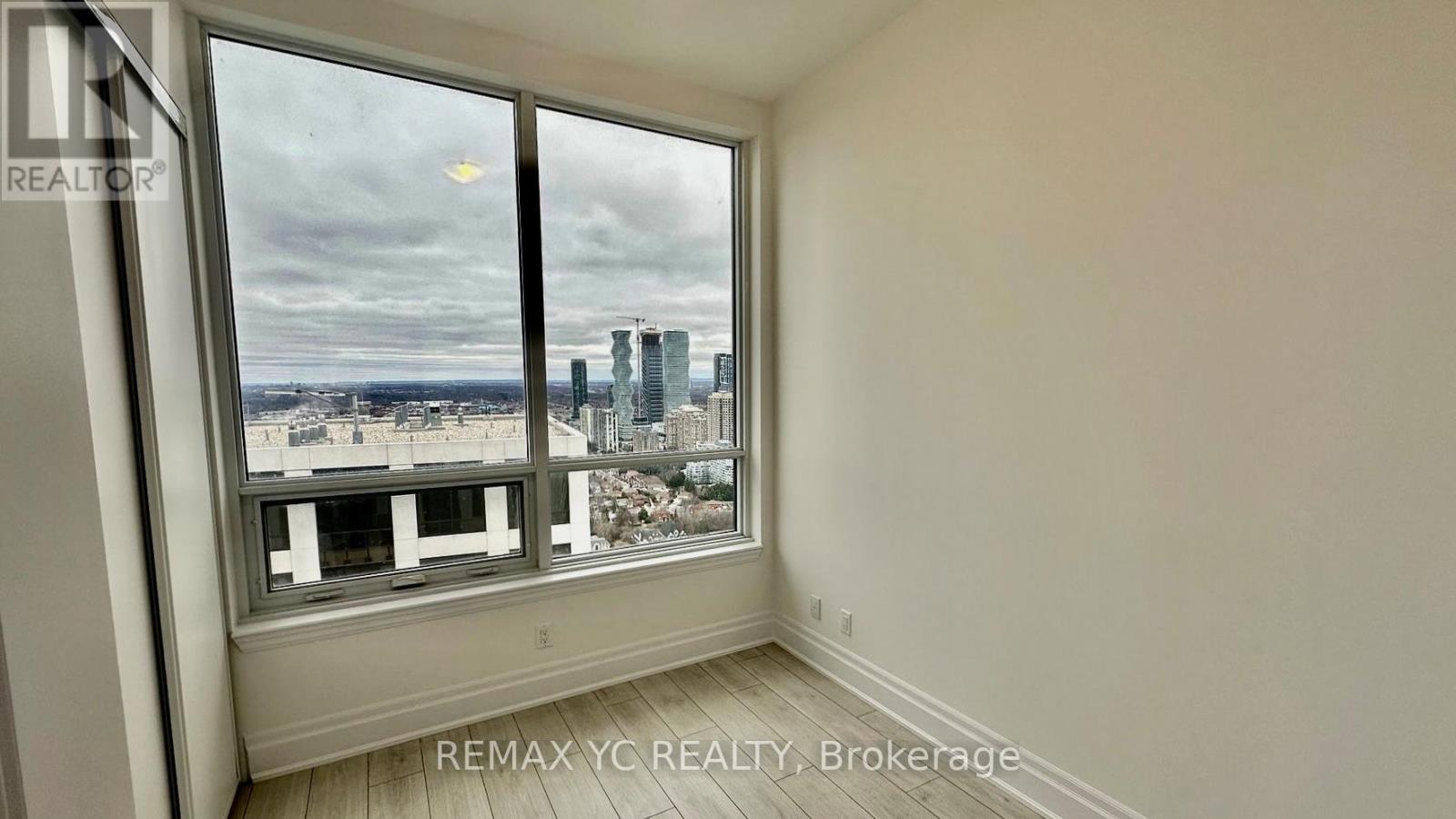 Ph06 - 30 Elm Drive, Mississauga, Ontario  L5B 0N6 - Photo 4 - W12917228