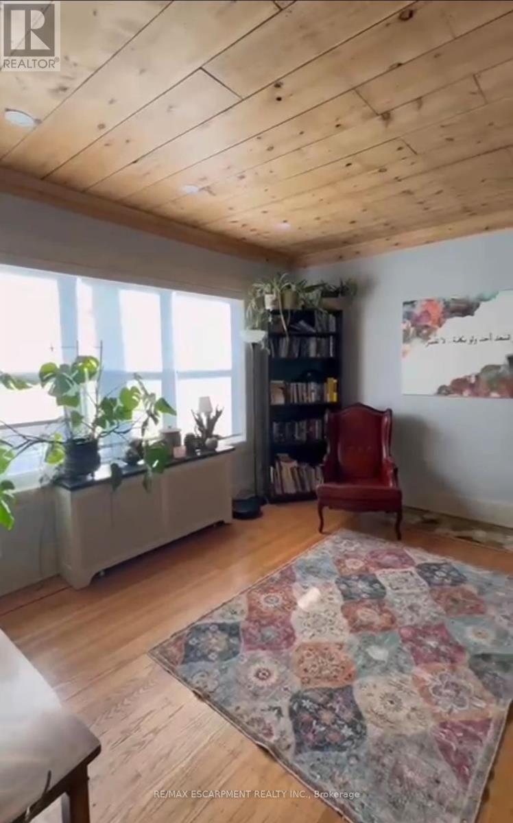 971.5 MAIN STREET E, Hamilton, Ontario