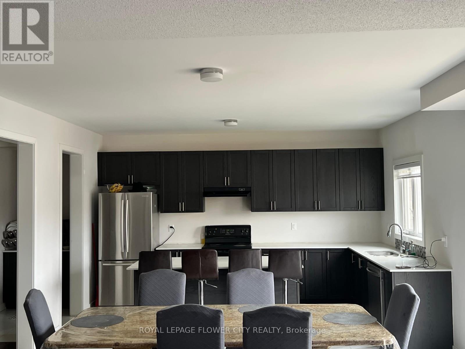 31 Tulip Crescent, Norfolk, Ontario  N3Y 0G9 - Photo 4 - X12917220