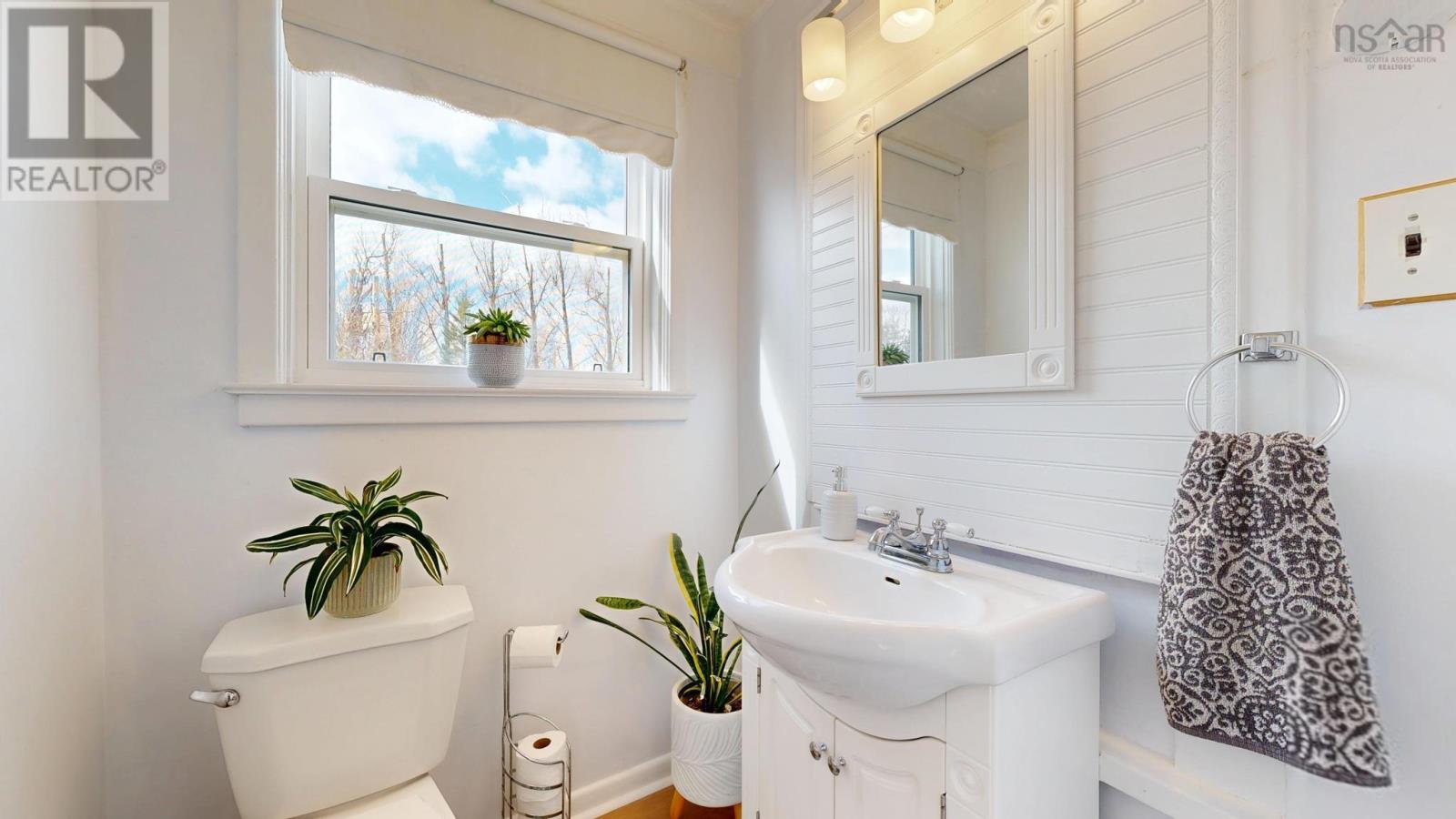 7025 12 Highway, North Alton, Nova Scotia  B4N 3V8 - Photo 8 - 202605087