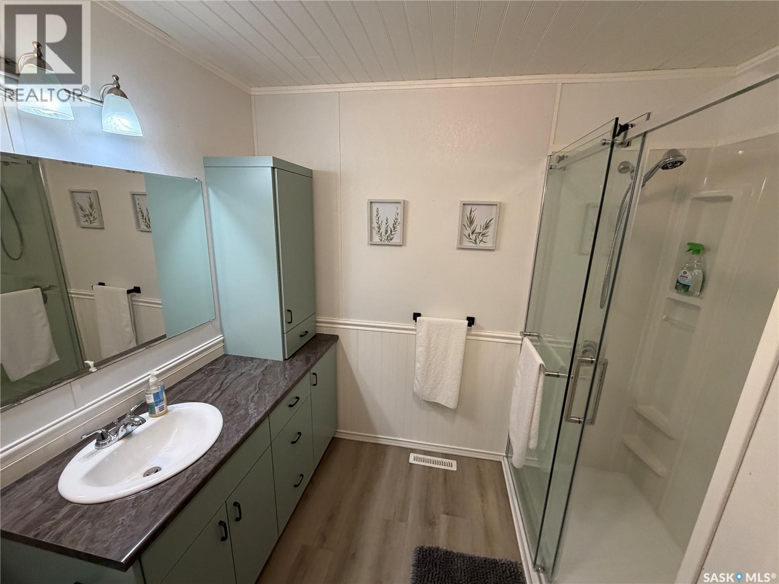 330 1st Avenue N, Big River, Saskatchewan  S0J 0E0 - Photo 12 - SK031000