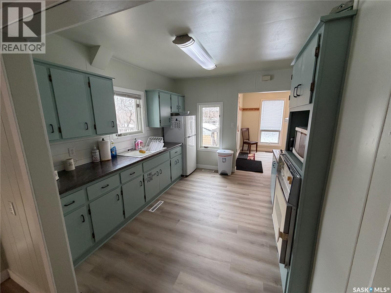 330 1st Avenue N, Big River, Saskatchewan  S0J 0E0 - Photo 18 - SK031000