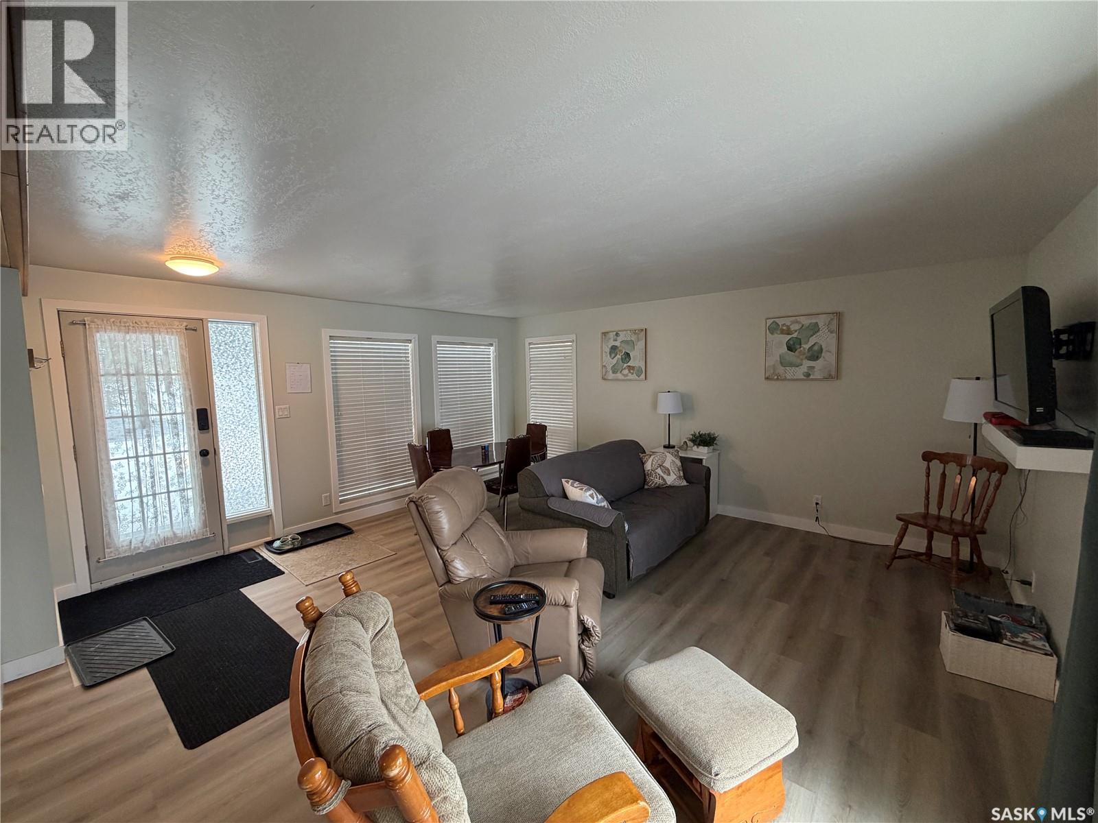 330 1st Avenue N, Big River, Saskatchewan  S0J 0E0 - Photo 26 - SK031000