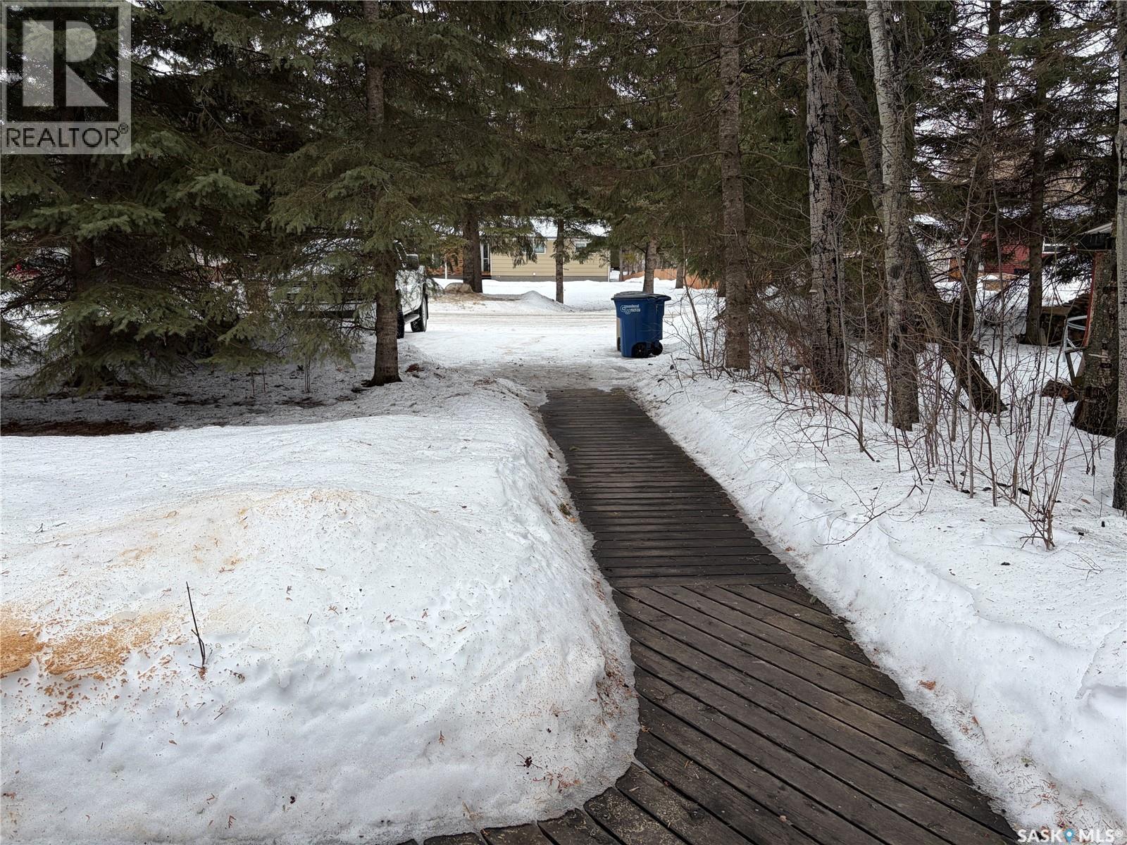 330 1st Avenue N, Big River, Saskatchewan  S0J 0E0 - Photo 37 - SK031000