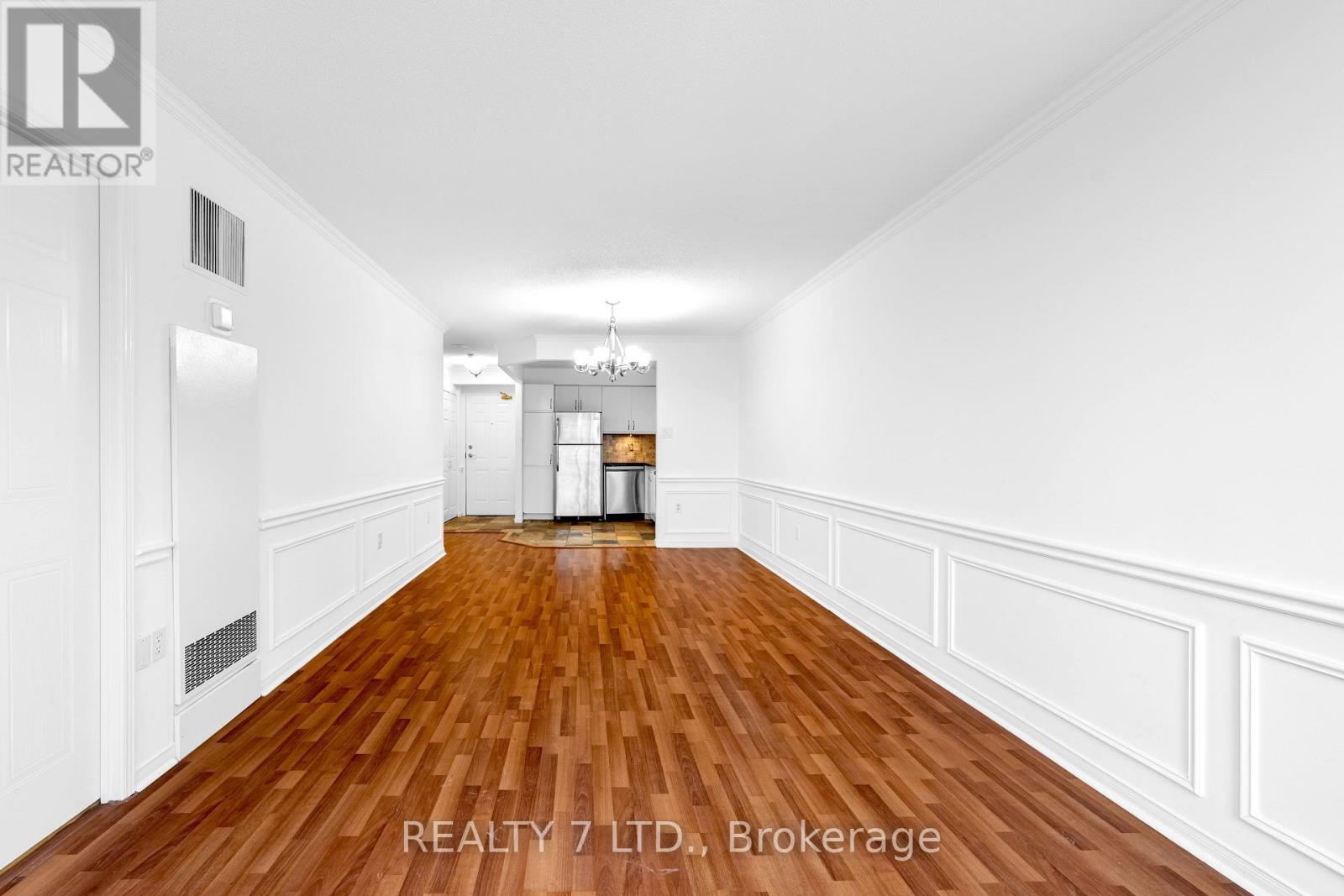 412 - 1270 Maple Crossing Boulevard, Burlington, Ontario  L7S 2J9 - Photo 17 - W12909004