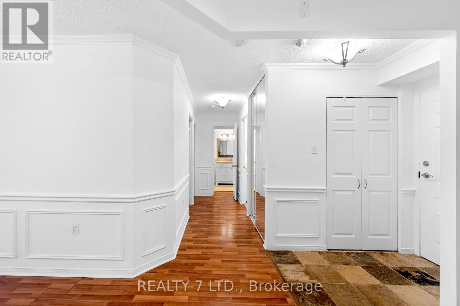 412 - 1270 Maple Crossing Boulevard, Burlington, Ontario  L7S 2J9 - Photo 18 - W12909004