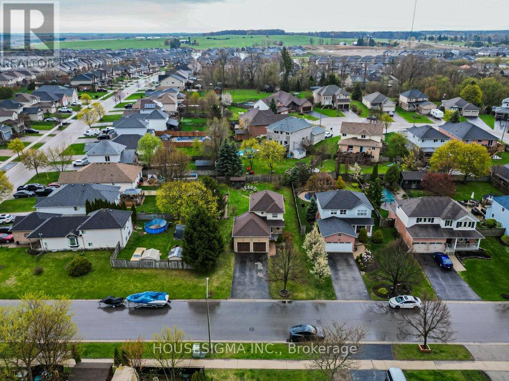 20 Hunt Street, North Dumfries, Ontario  N0B 1E0 - Photo 47 - X12826152